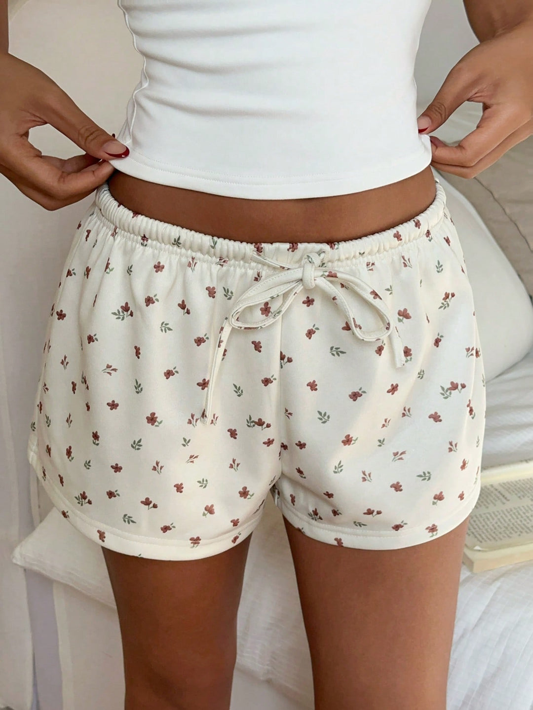 Pantaloni scurți SHEIN, roz