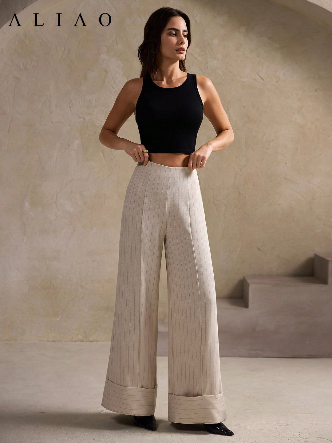 Pantaloni SHEIN, kaki