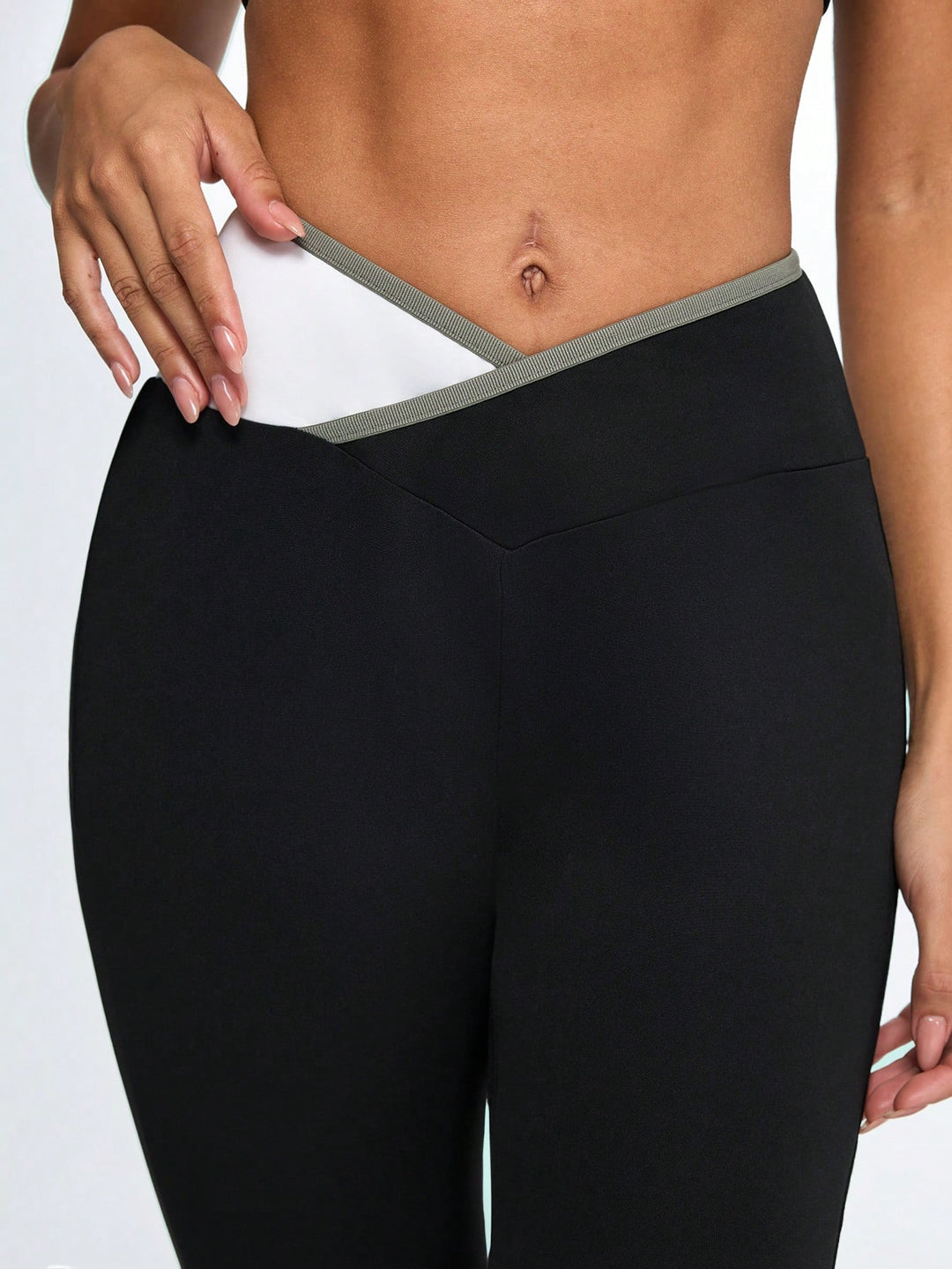 Pantaloni SHEIN, negru