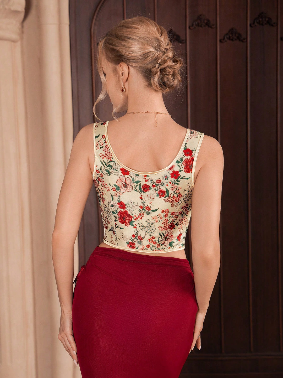 Top modelator SHEIN, bej
