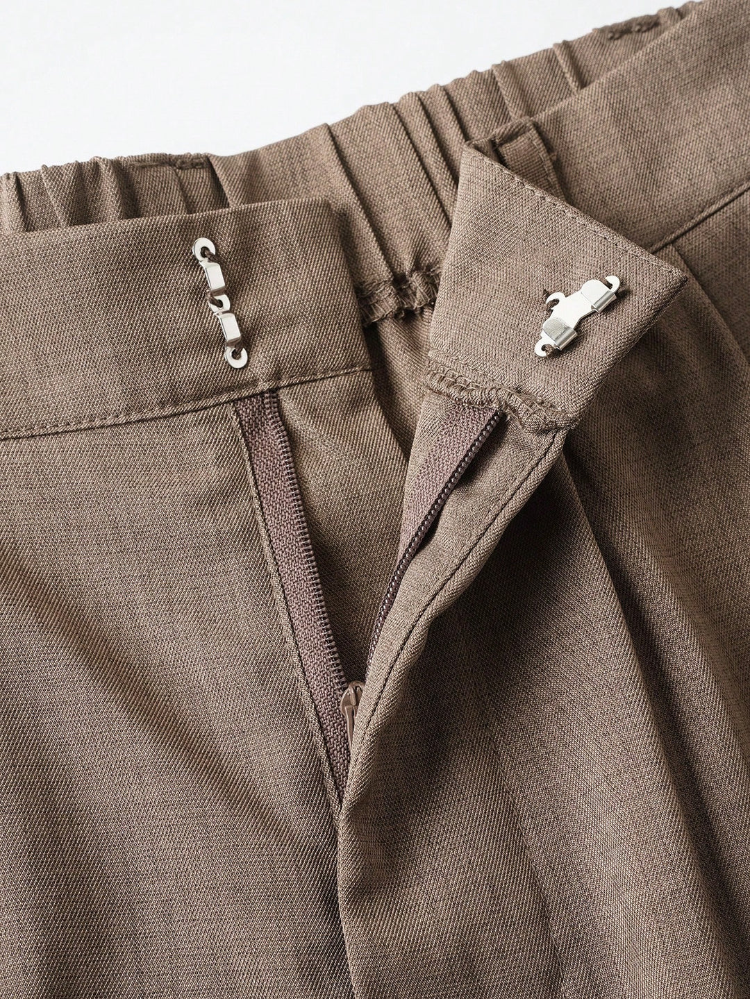 Pantaloni SHEIN, maro