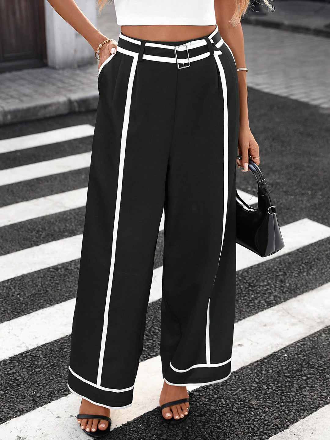 Pantaloni SHEIN, negru