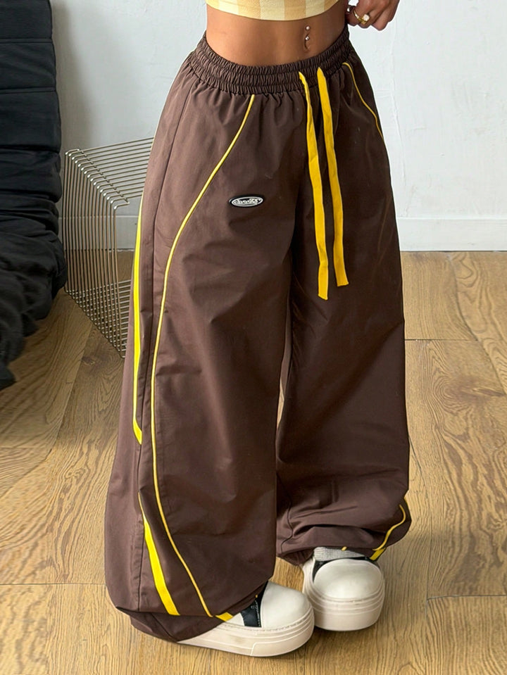Pantaloni SHEIN, maro