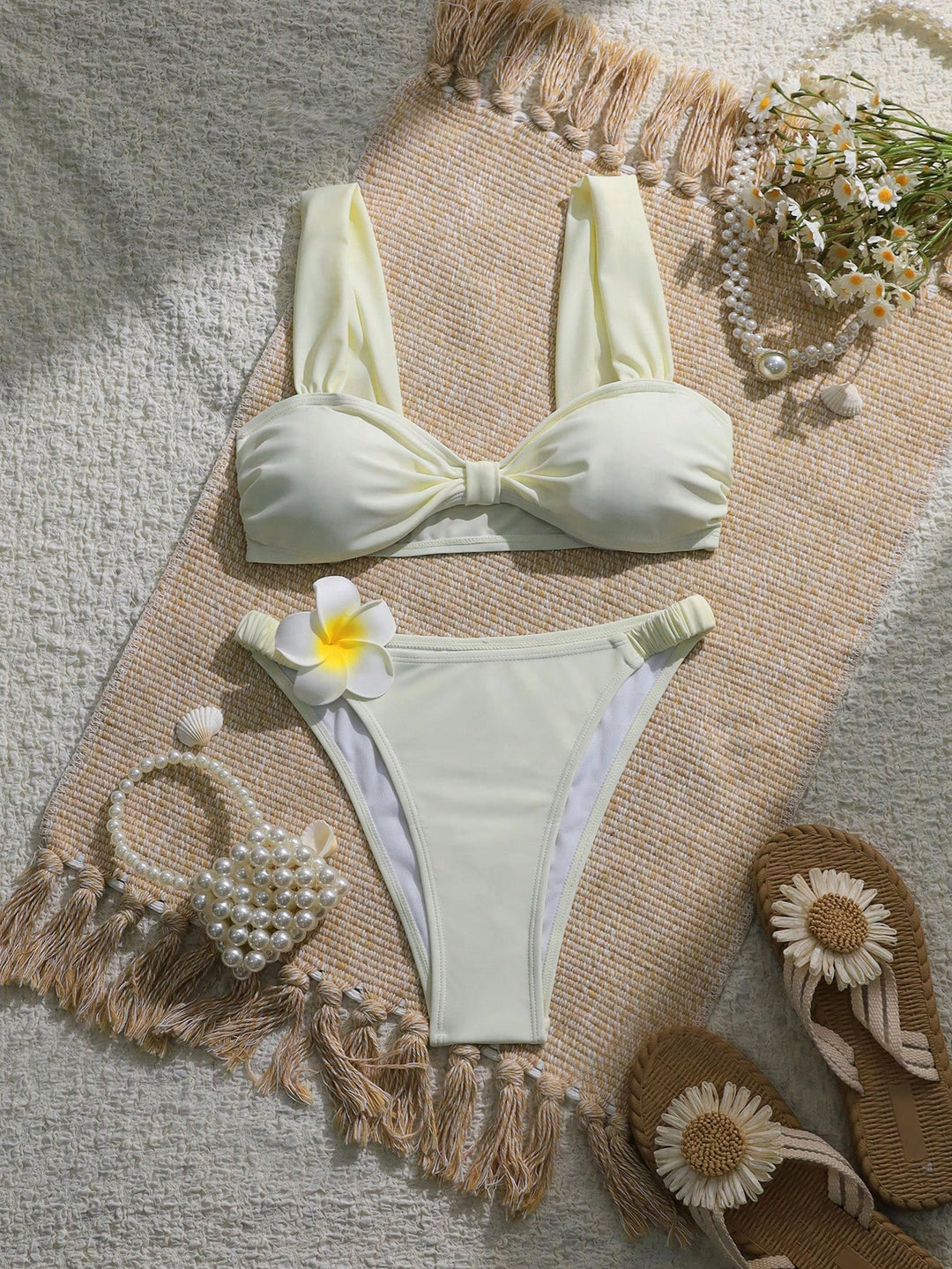 Set bikini SHEIN, alb