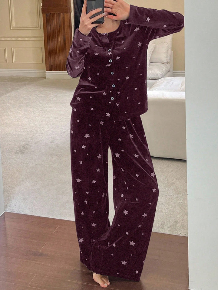 Pijama SHEIN, mov