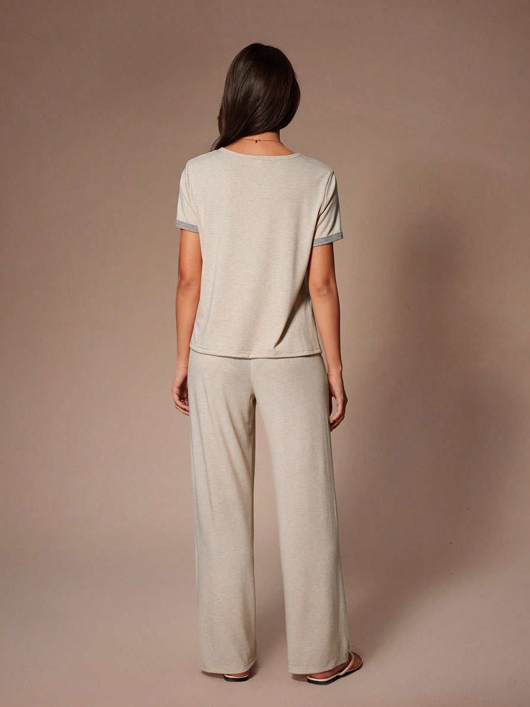 Set pijamale SHEIN, mix culori
