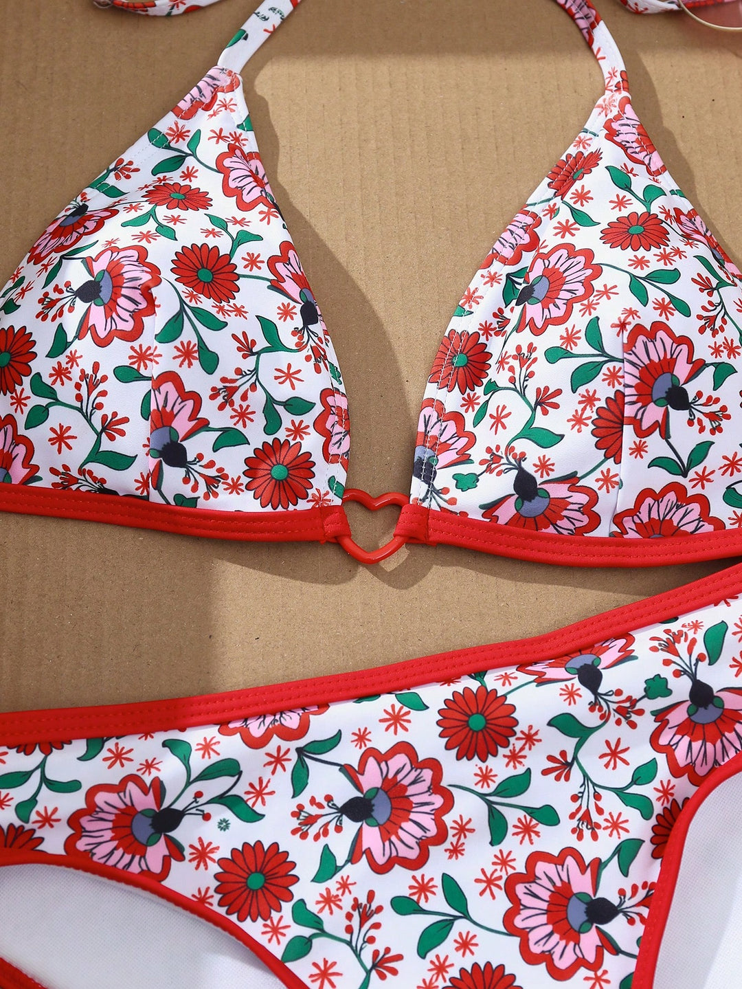 Set bikini de baie SHEIN, mix culori