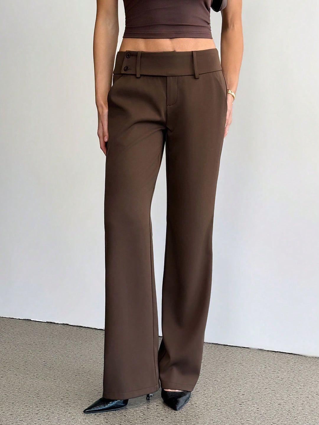 Pantaloni SHEIN, maro