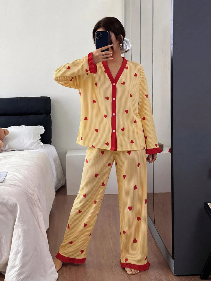 Compleu pijamale SHEIN, mix culori