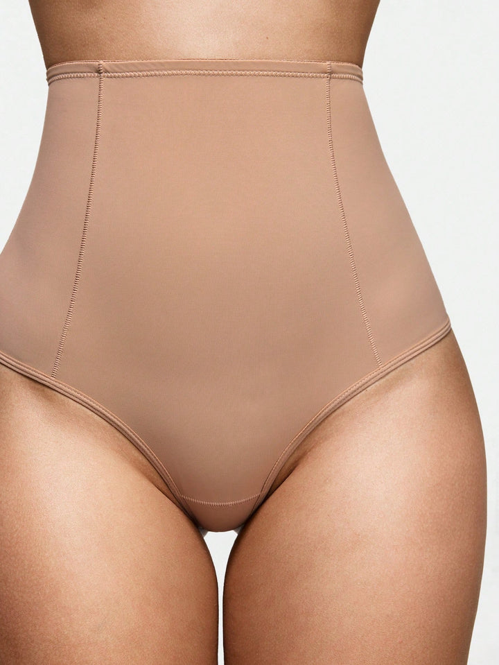 Lenjerie modelatoare SHEIN, bej