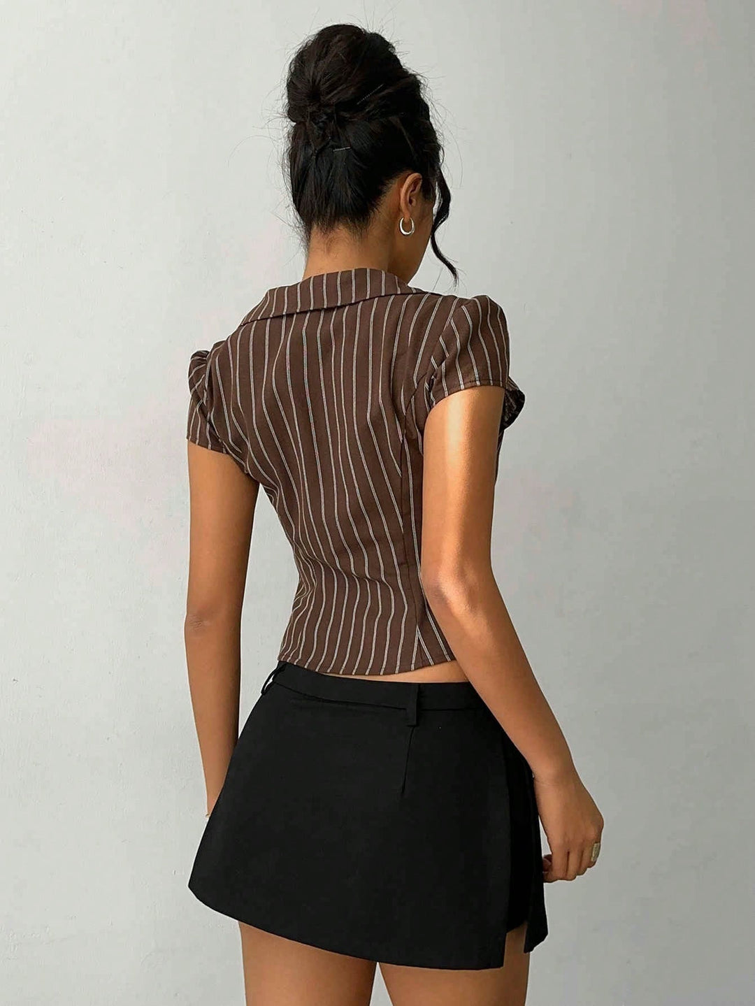 Tricou SHEIN, maro