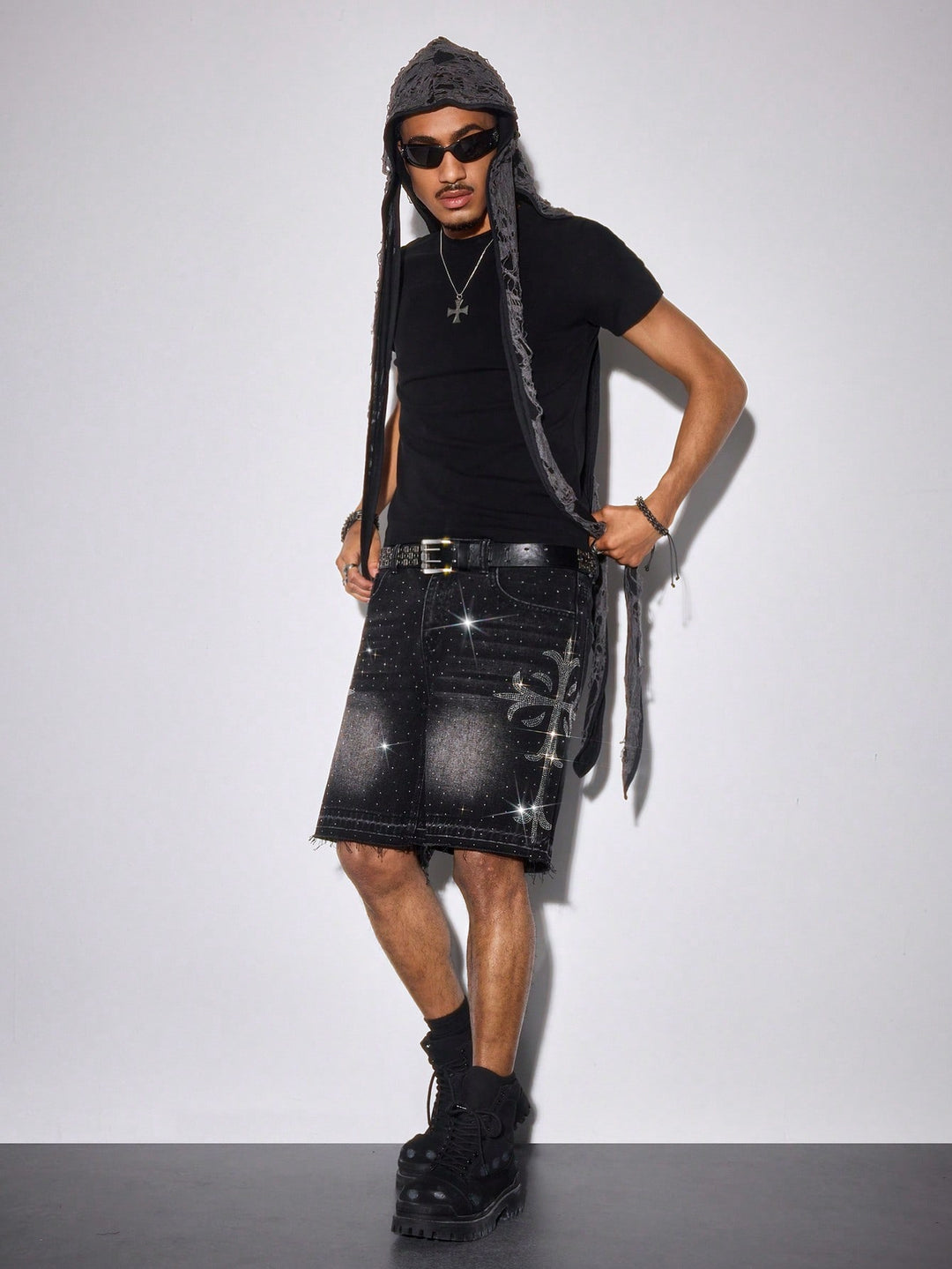 Pantaloni scurți SHEIN, negru