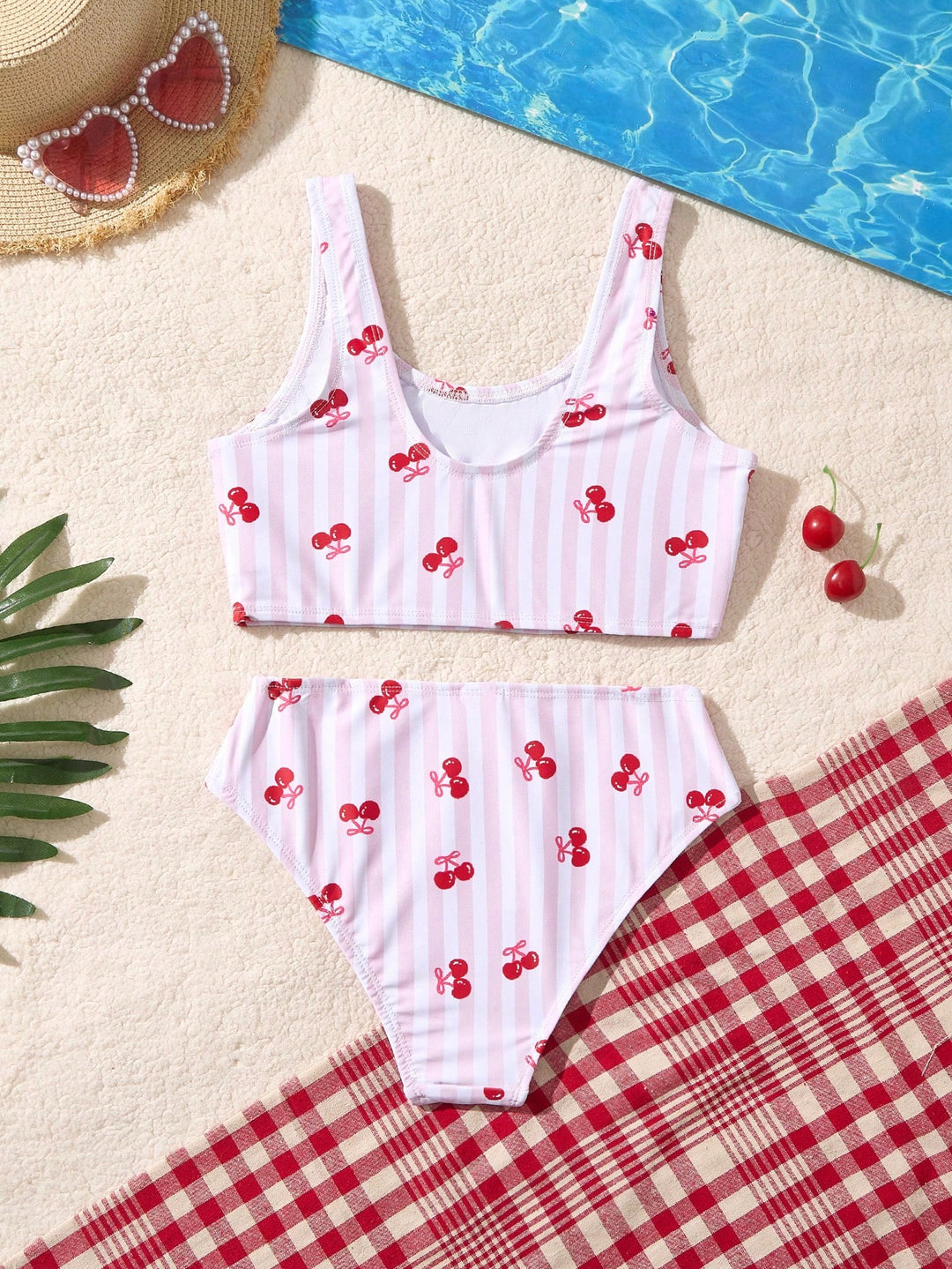 Set bikini SHEIN, roz