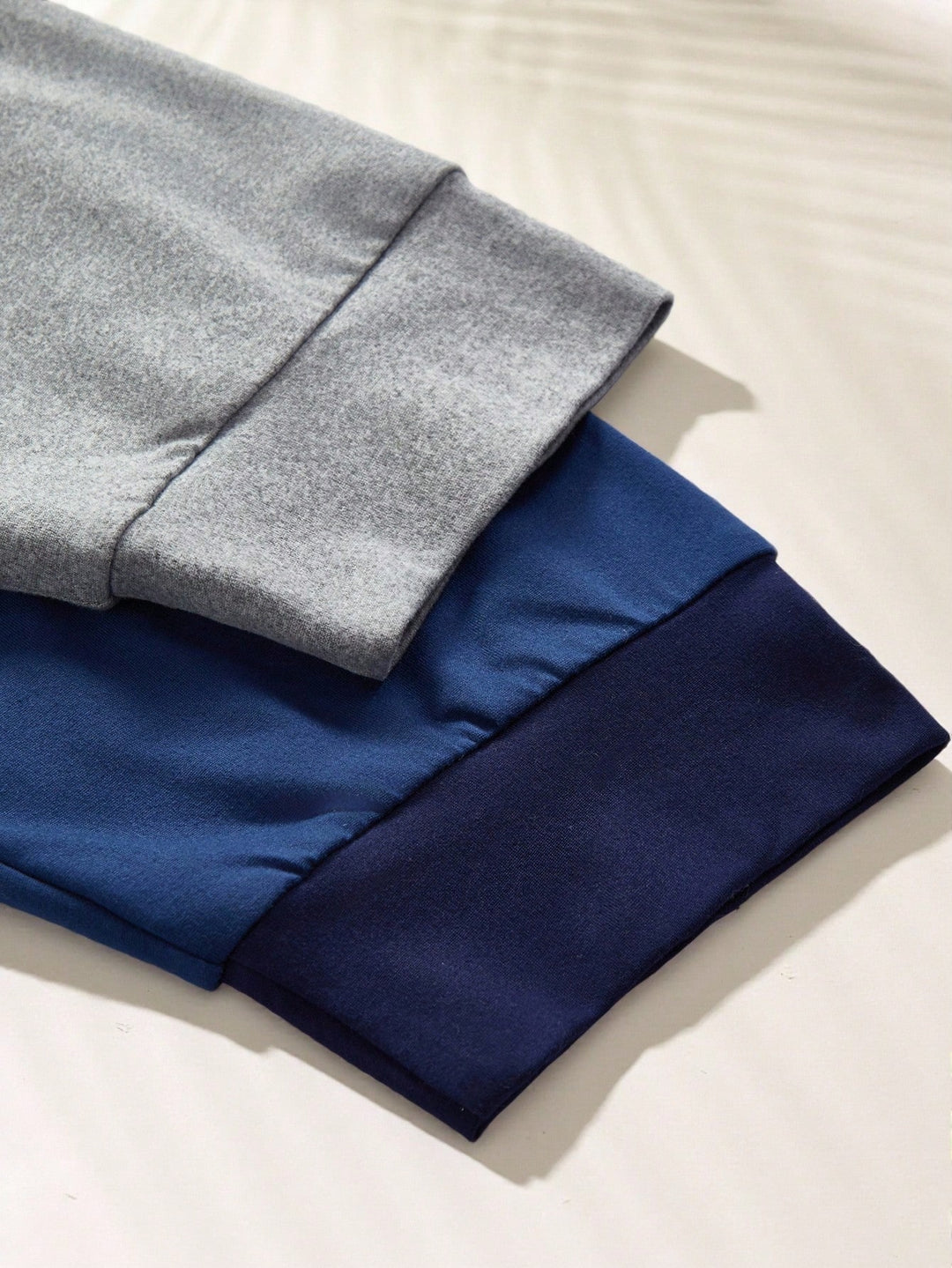 Pijama SHEIN, mix culori
