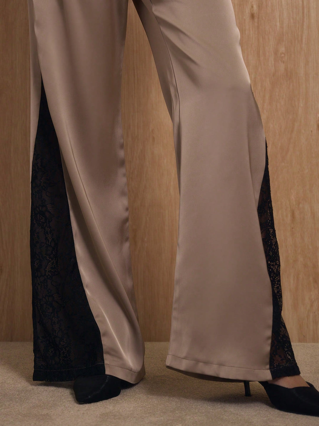 Pantaloni SHEIN, kaki