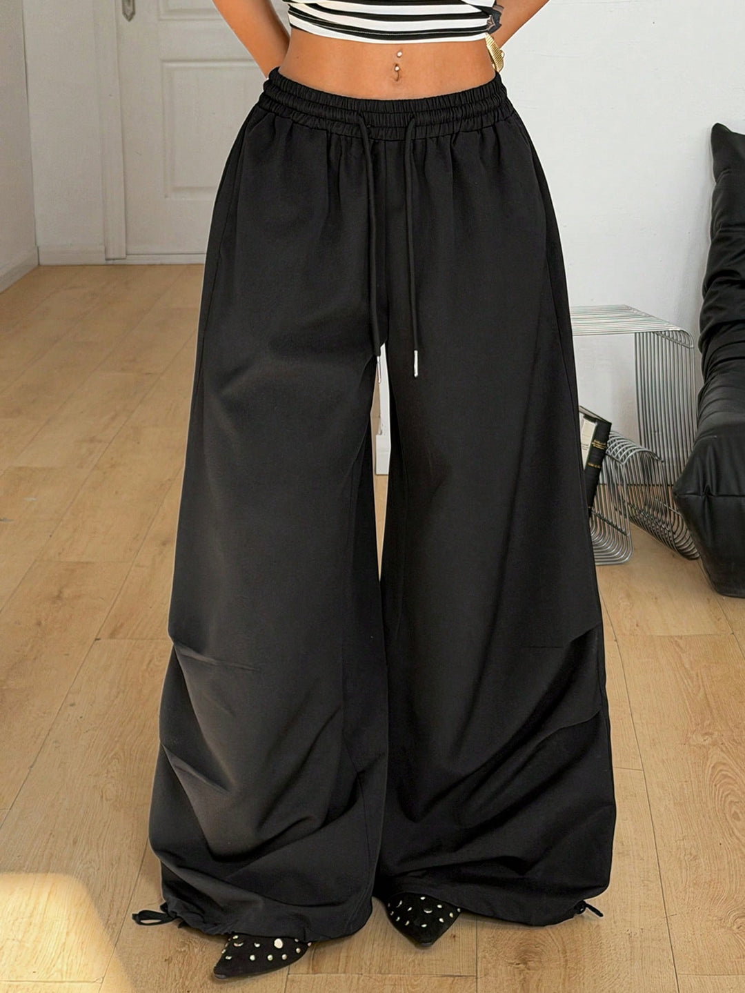 Pantaloni SHEIN, negru