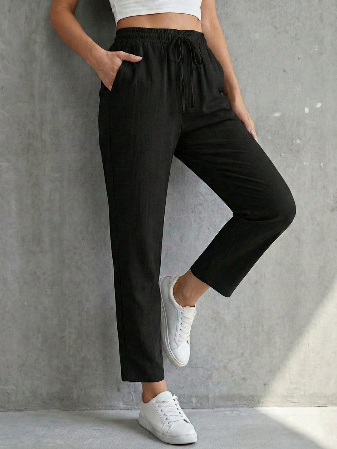 Pantaloni SHEIN, negru