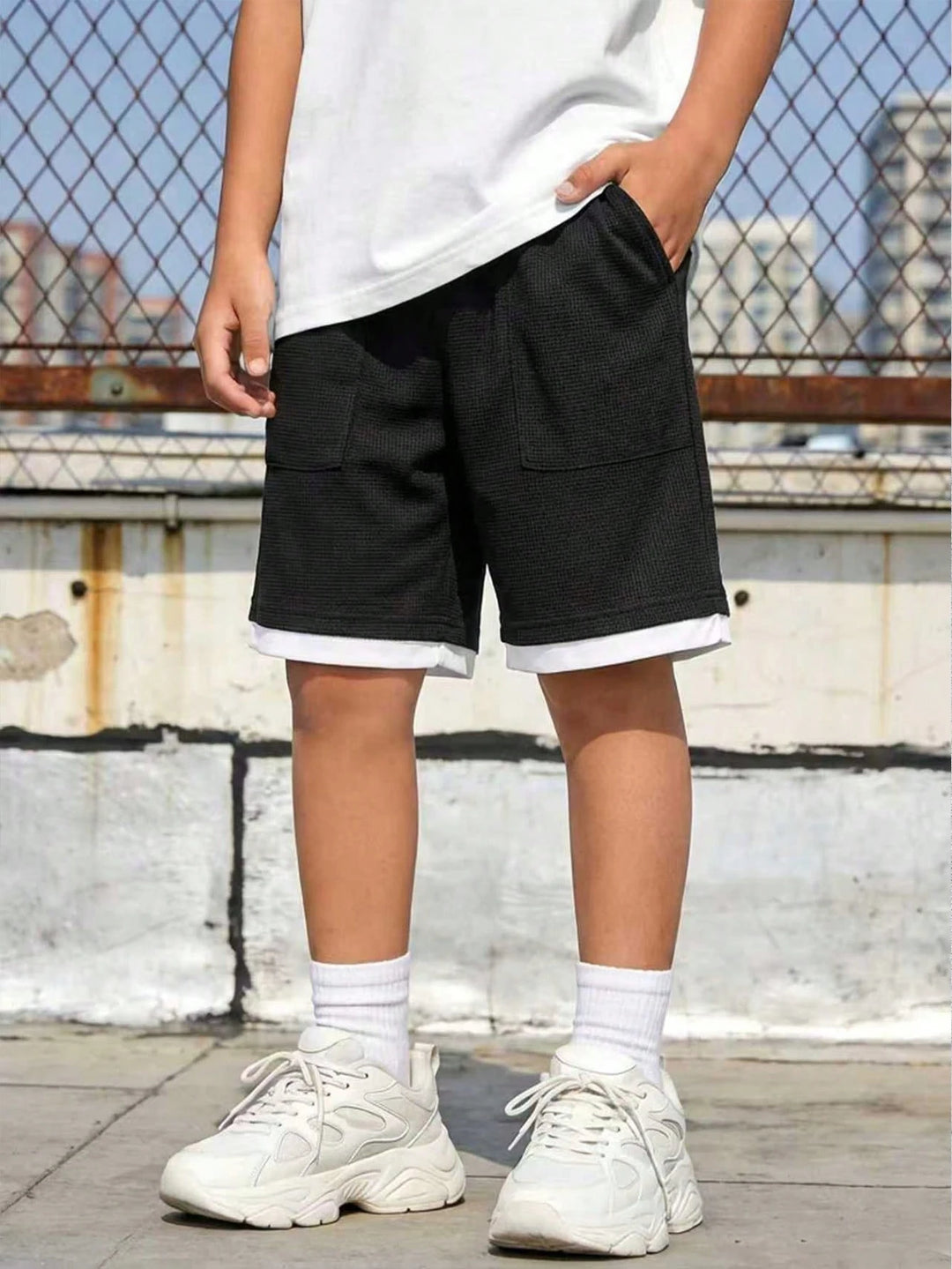 Pantaloni scurți SHEIN, negru