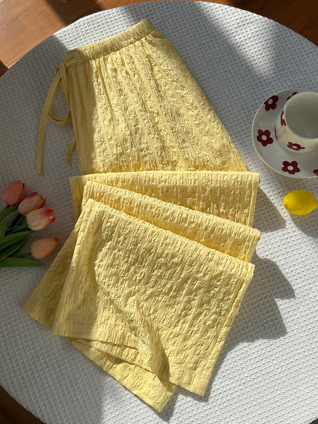Pantaloni SHEIN, galben