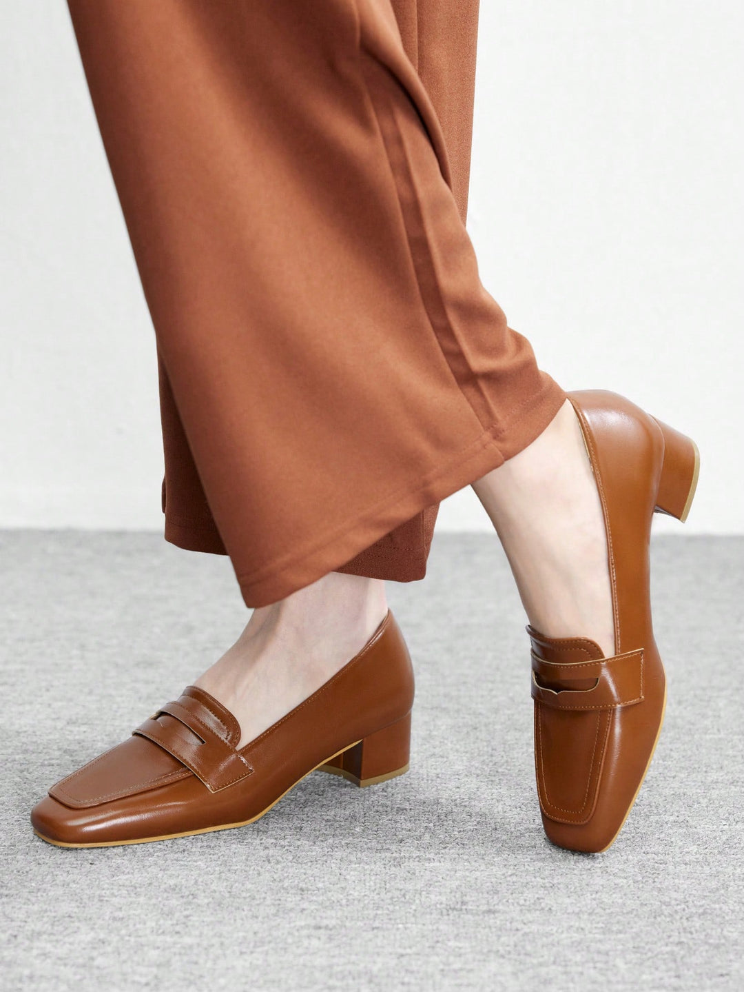 Pantofi cu toc SHEIN, maro