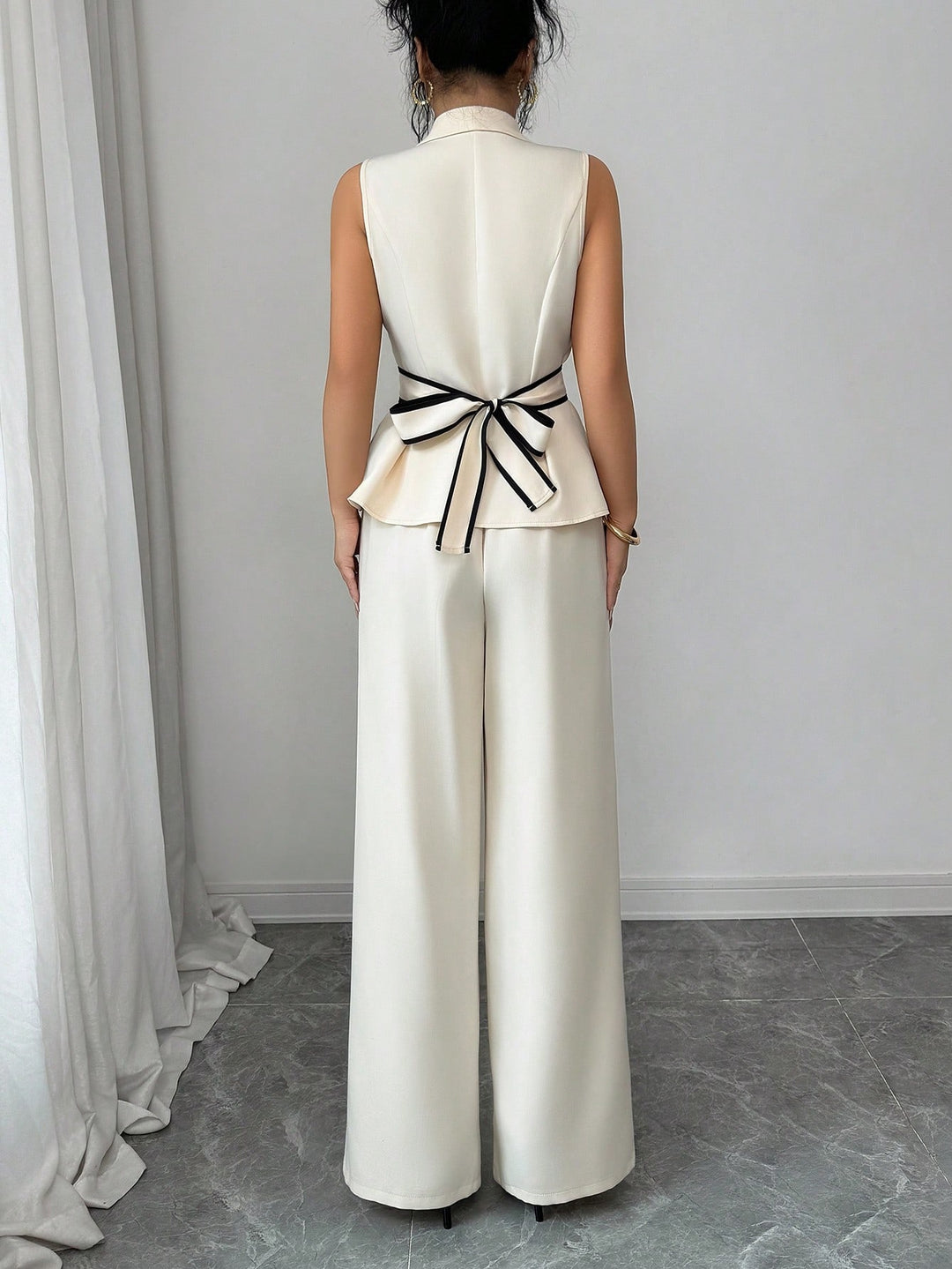 SHEIN együttes, bézs