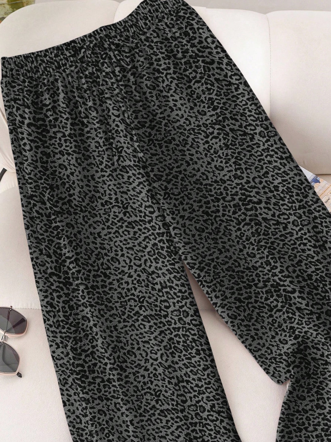 Pantaloni SHEIN, mix culori