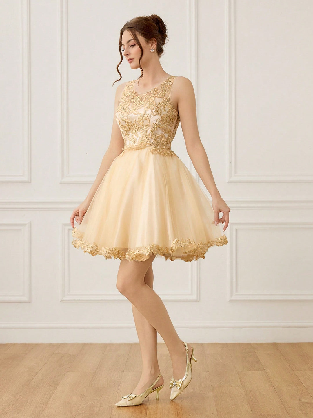 Pantofi cu toc SHEIN, auriu