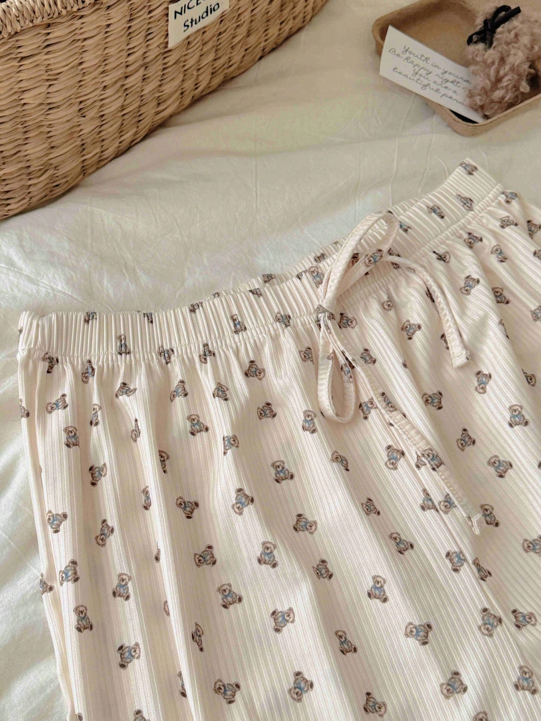 Set pijamale SHEIN, alb