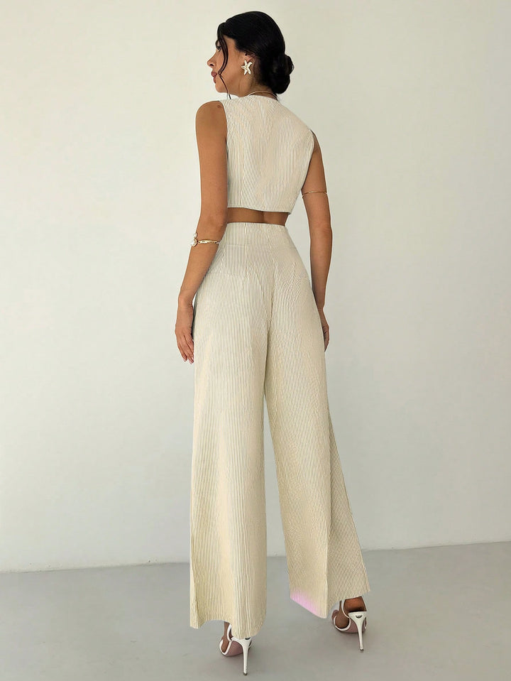 SHEIN khaki ruhaegyüttes