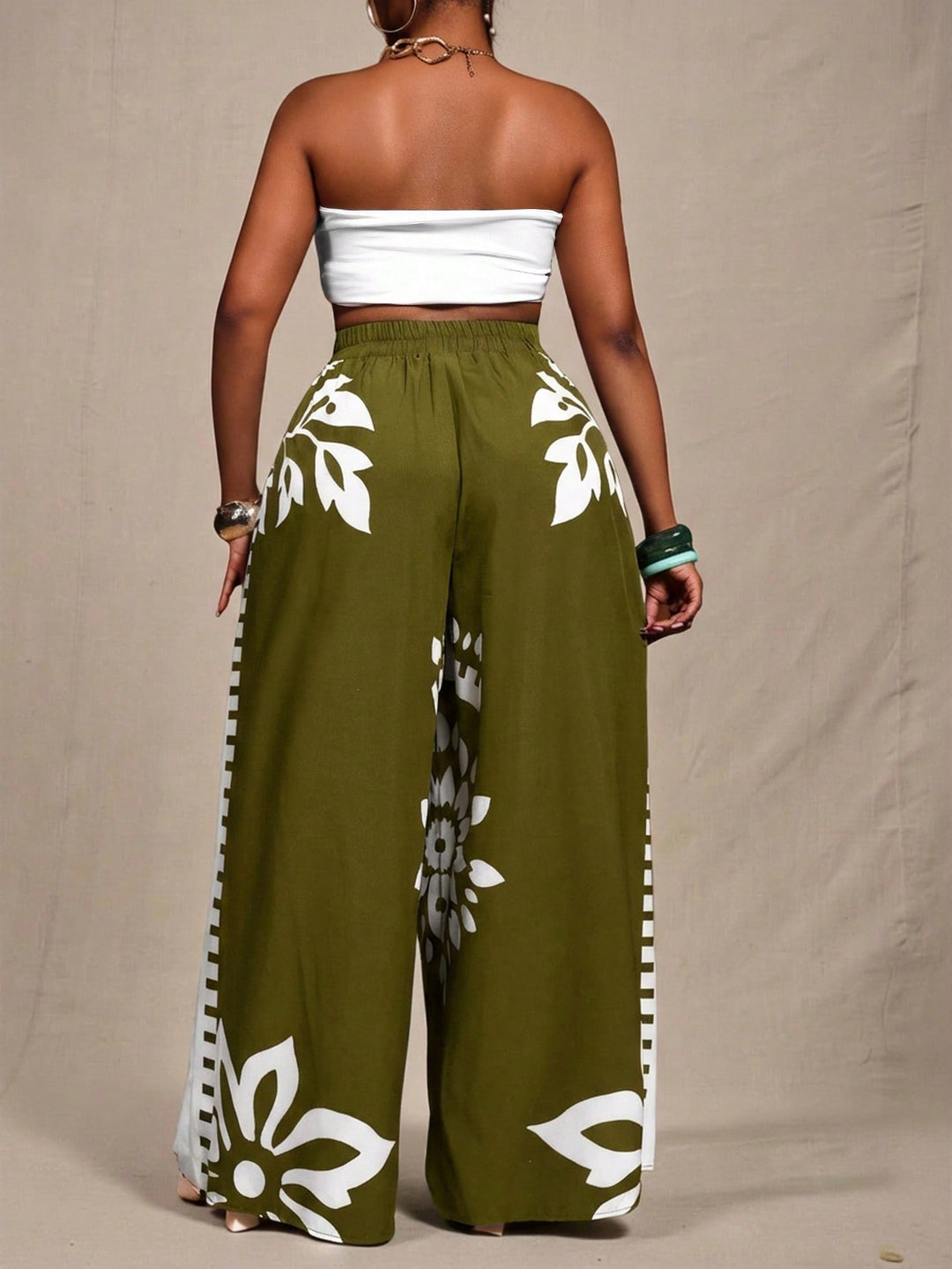Pantaloni SHEIN, kaki