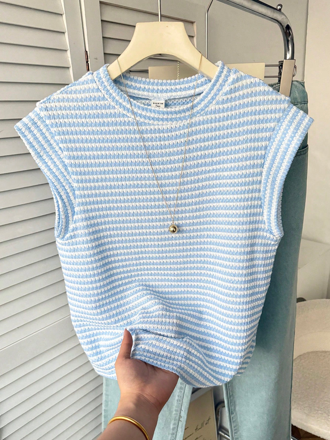 Tricou SHEIN, maro