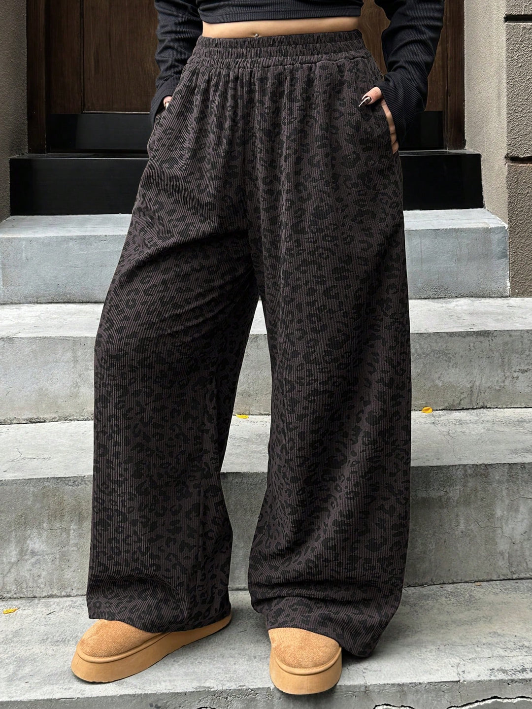 Pantaloni SHEIN, gri