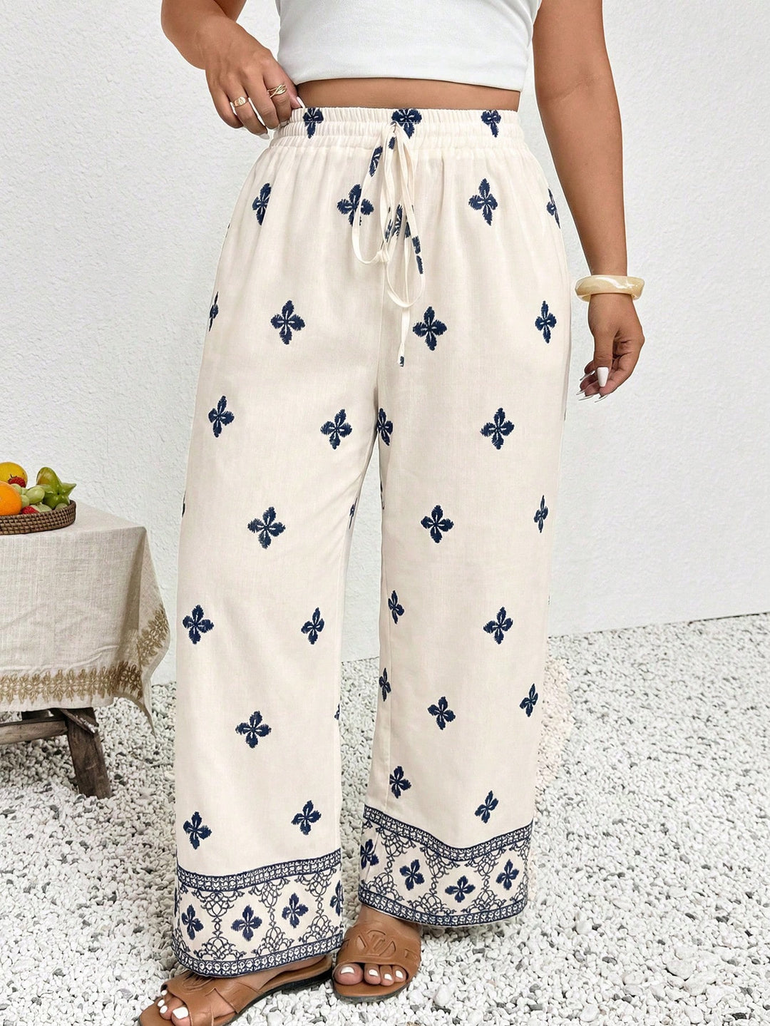 Pantaloni SHEIN, mix culori