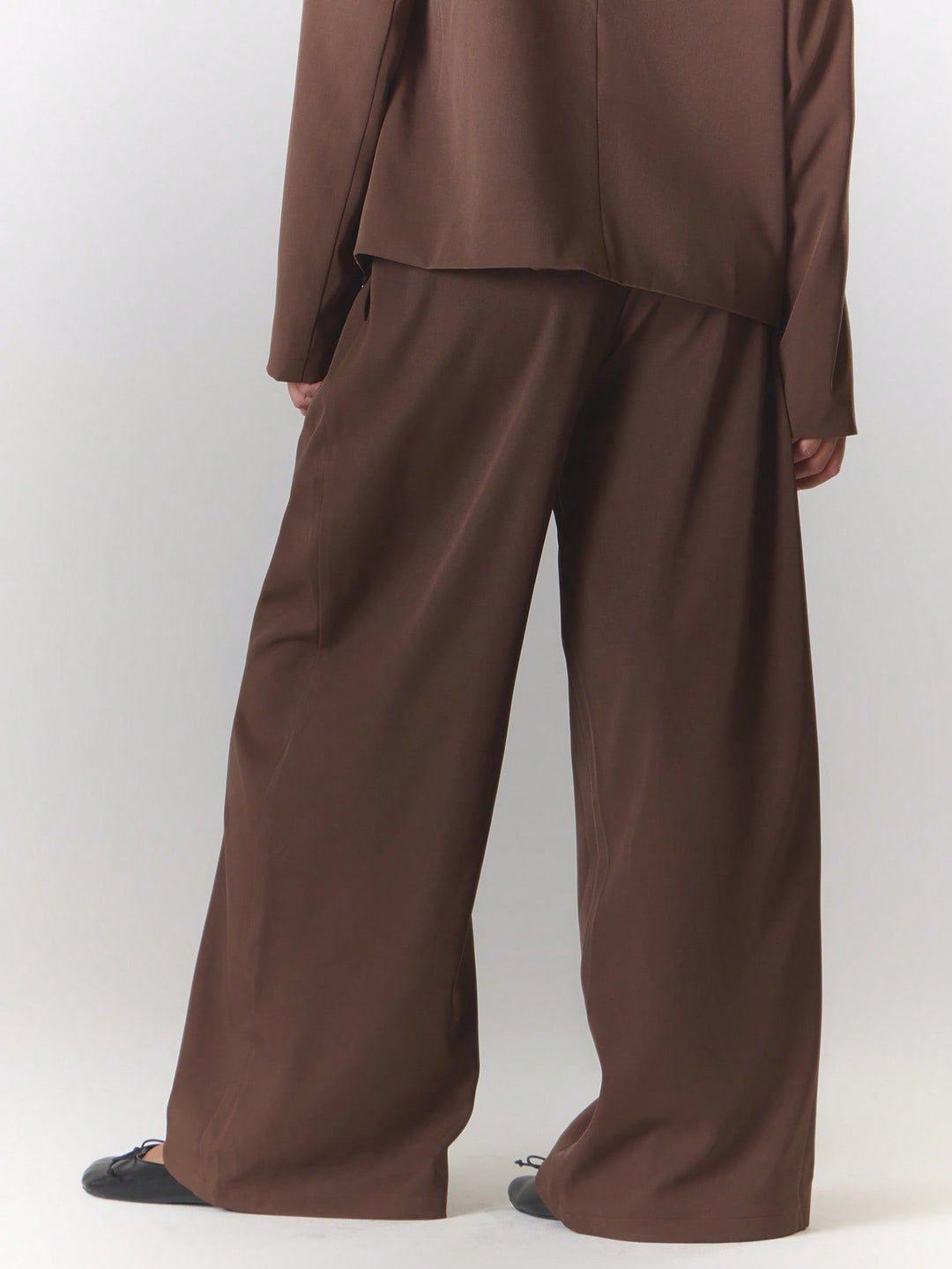 Pantalon SHEIN, maro
