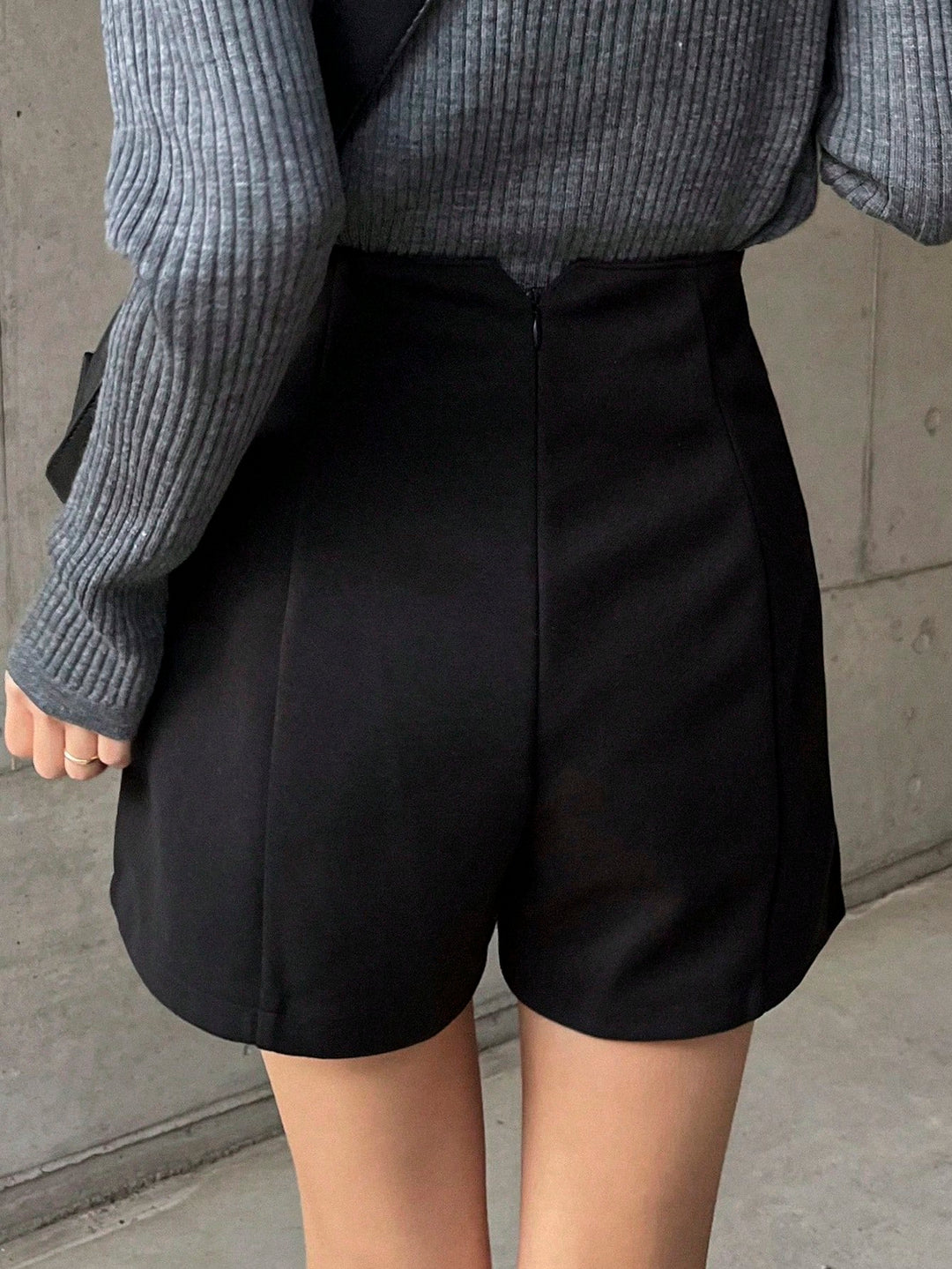 Pantaloni scurți SHEIN, negru