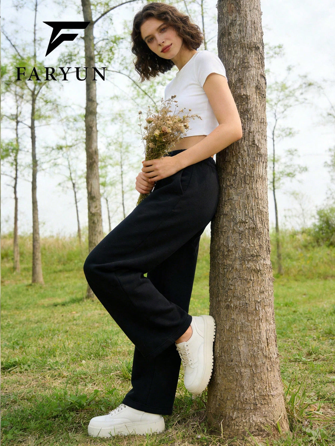 Pantaloni SHEIN, negru