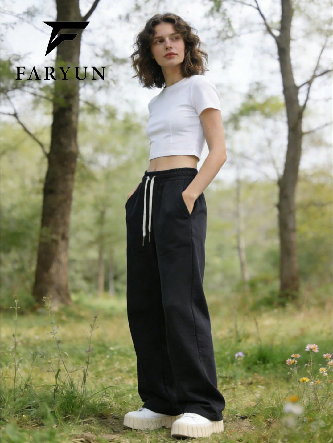 Pantaloni SHEIN, negru