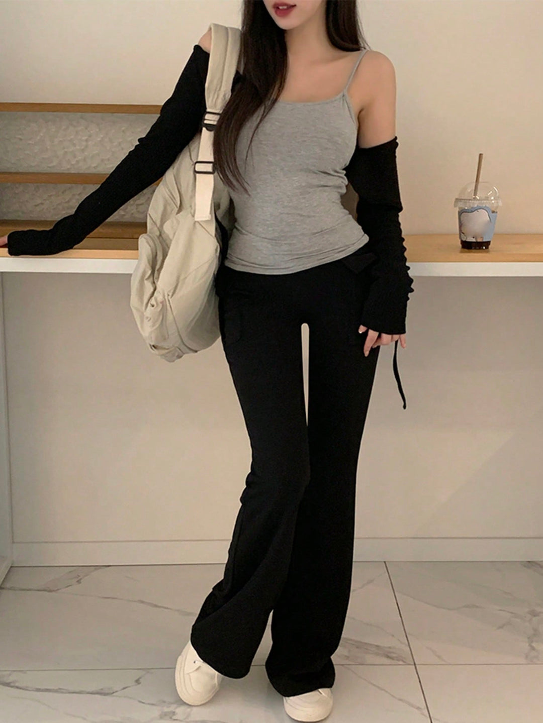 Pantaloni SHEIN, negru