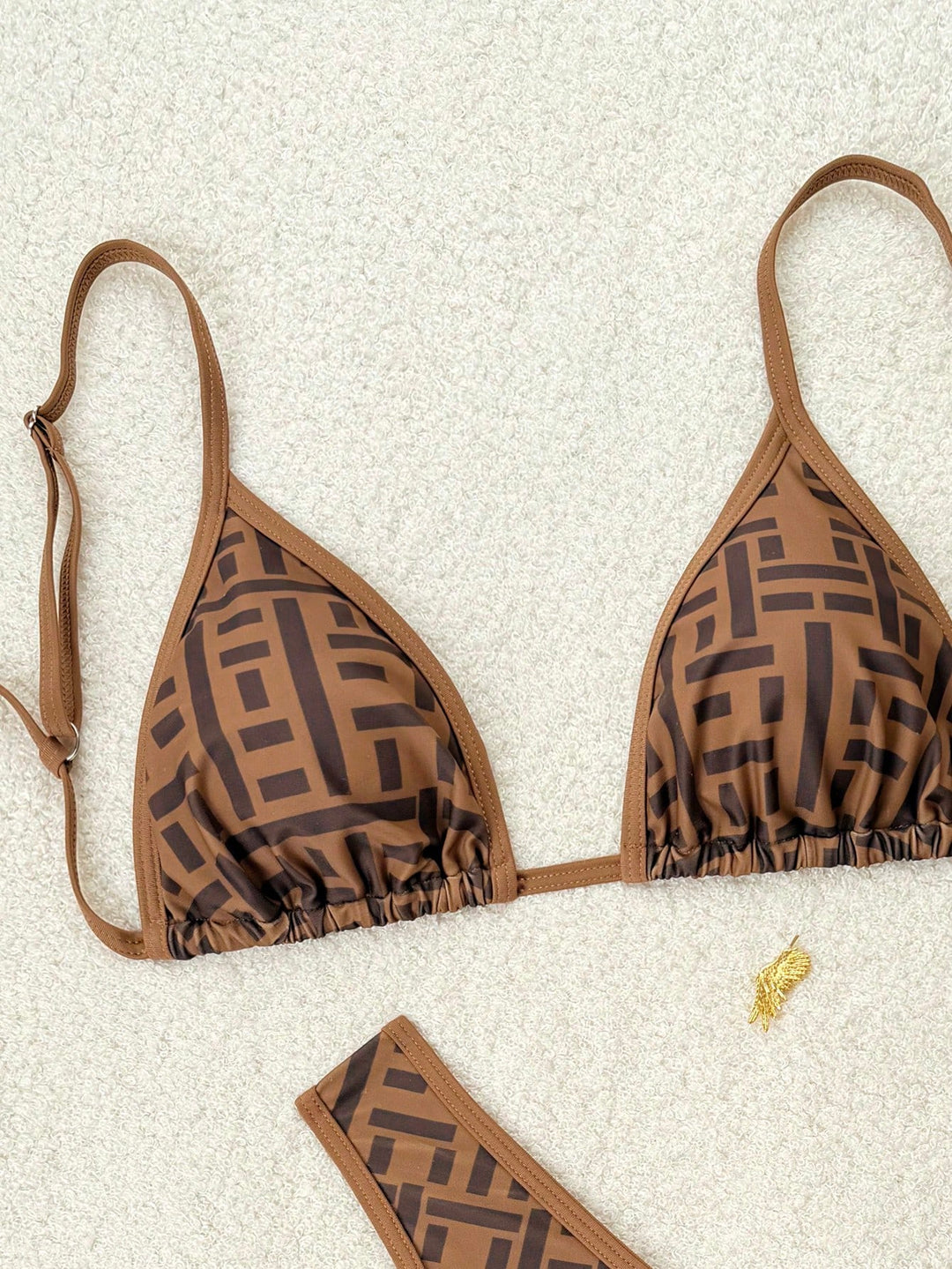 Set bikini SHEIN, maro