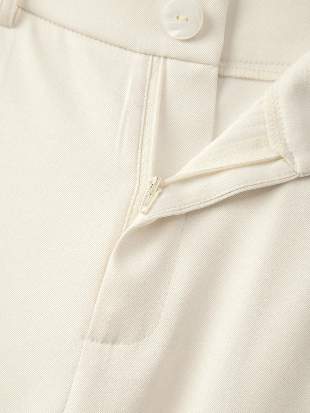 Pantaloni SHEIN, crem