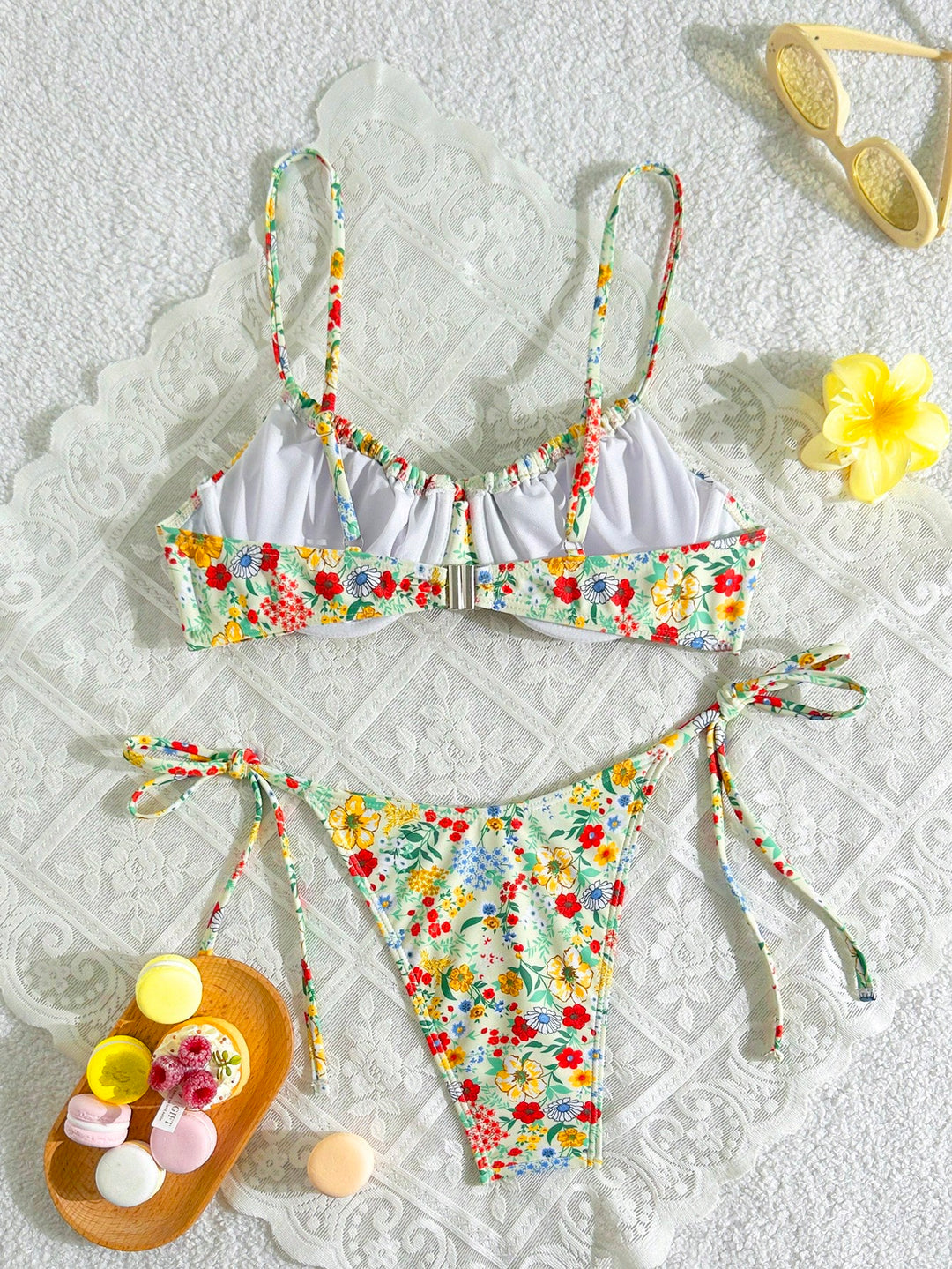 Set bikini SHEIN, mix culori