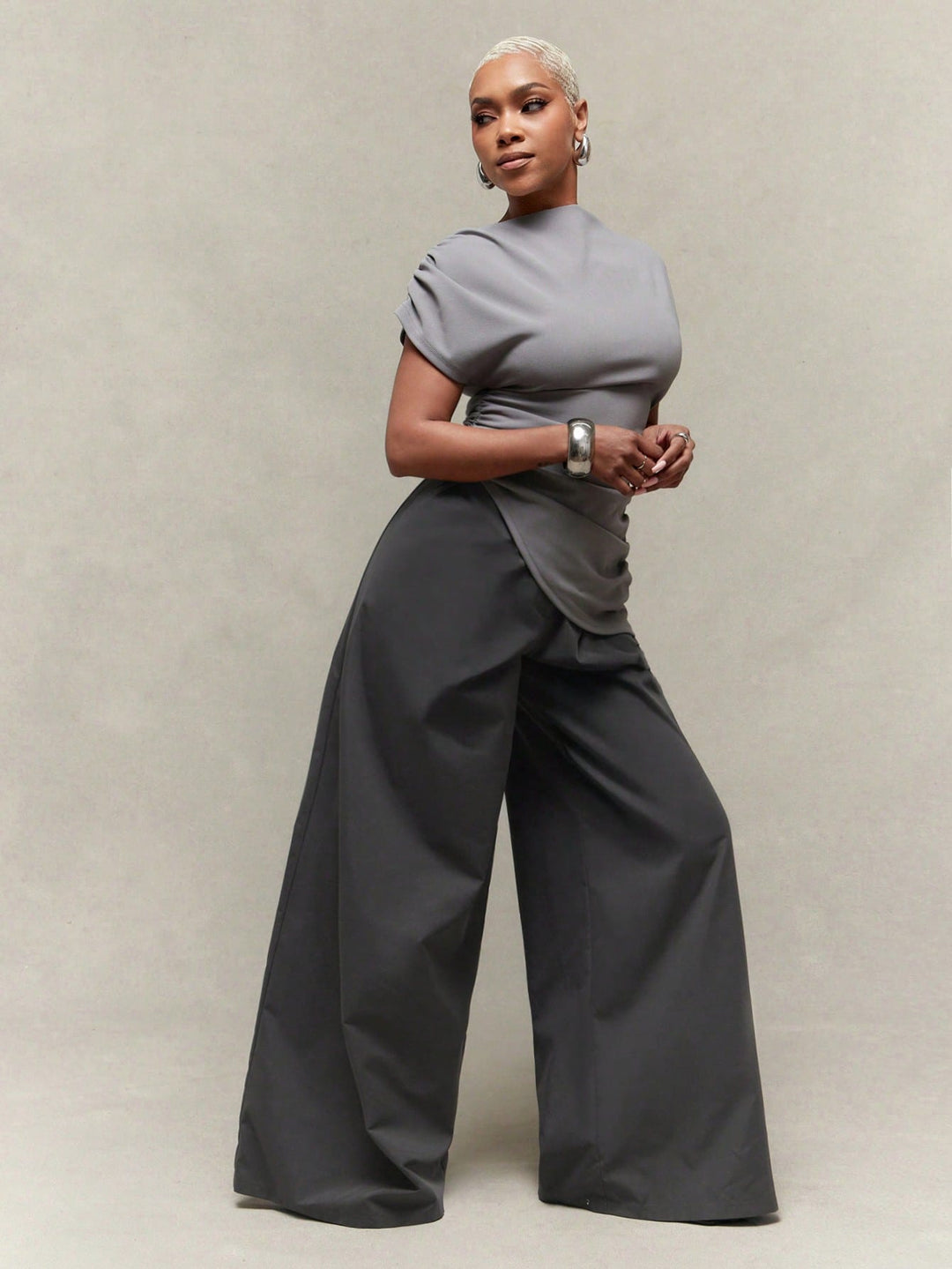 Pantaloni SHEIN, gri