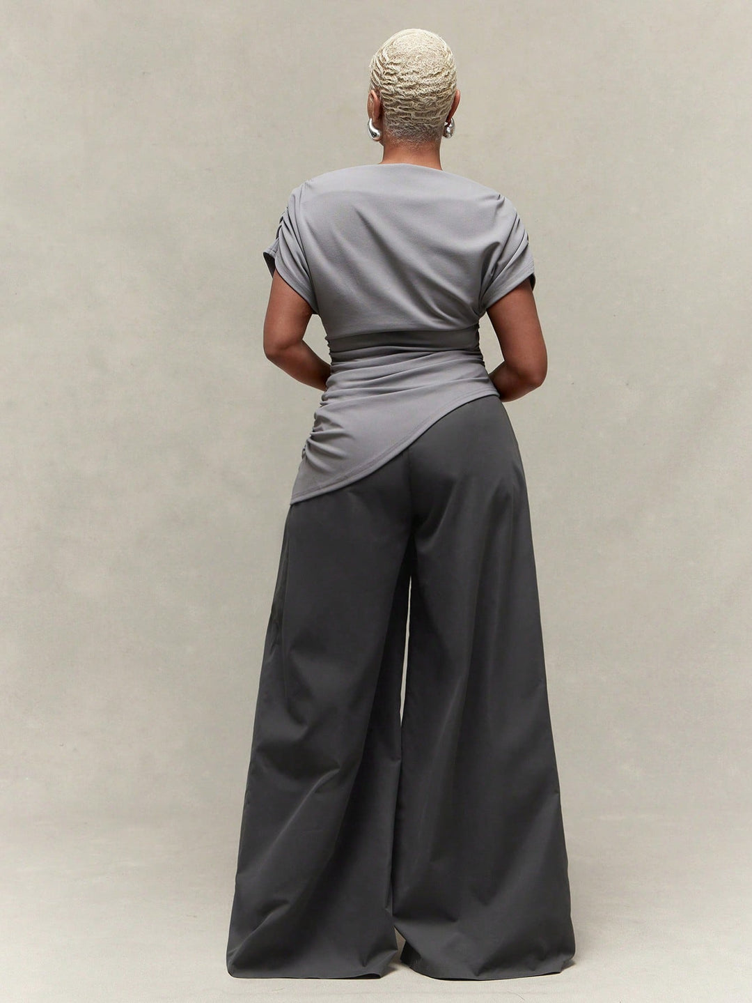 Pantaloni SHEIN, gri