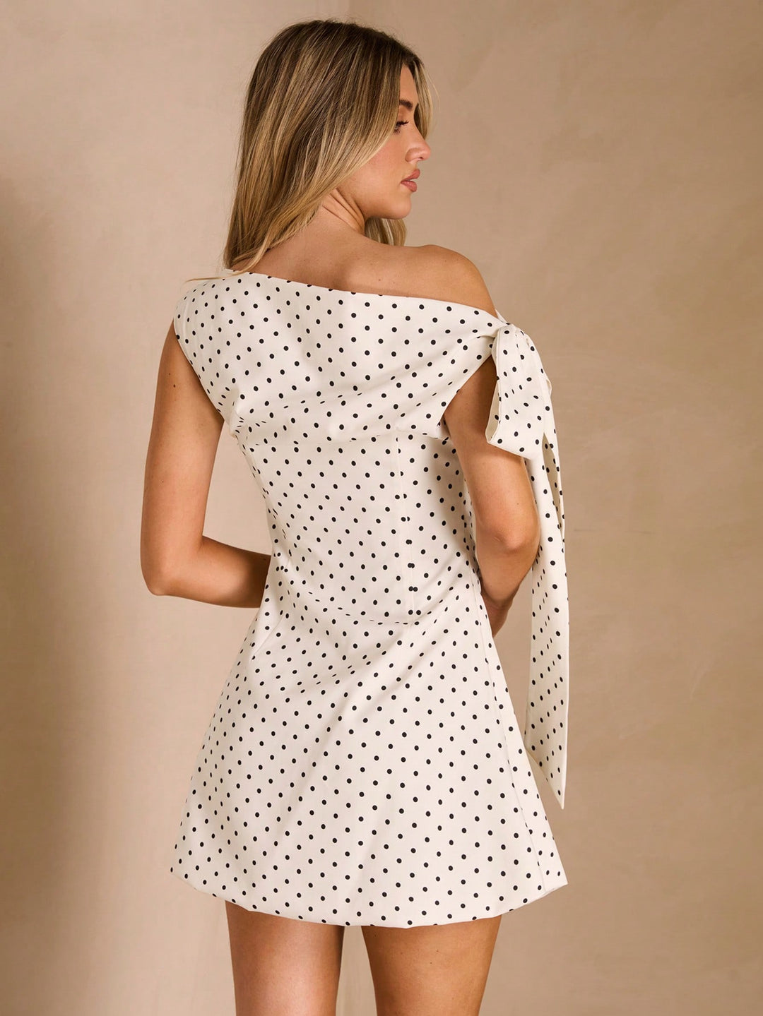 Rochie mini SHEIN, bej