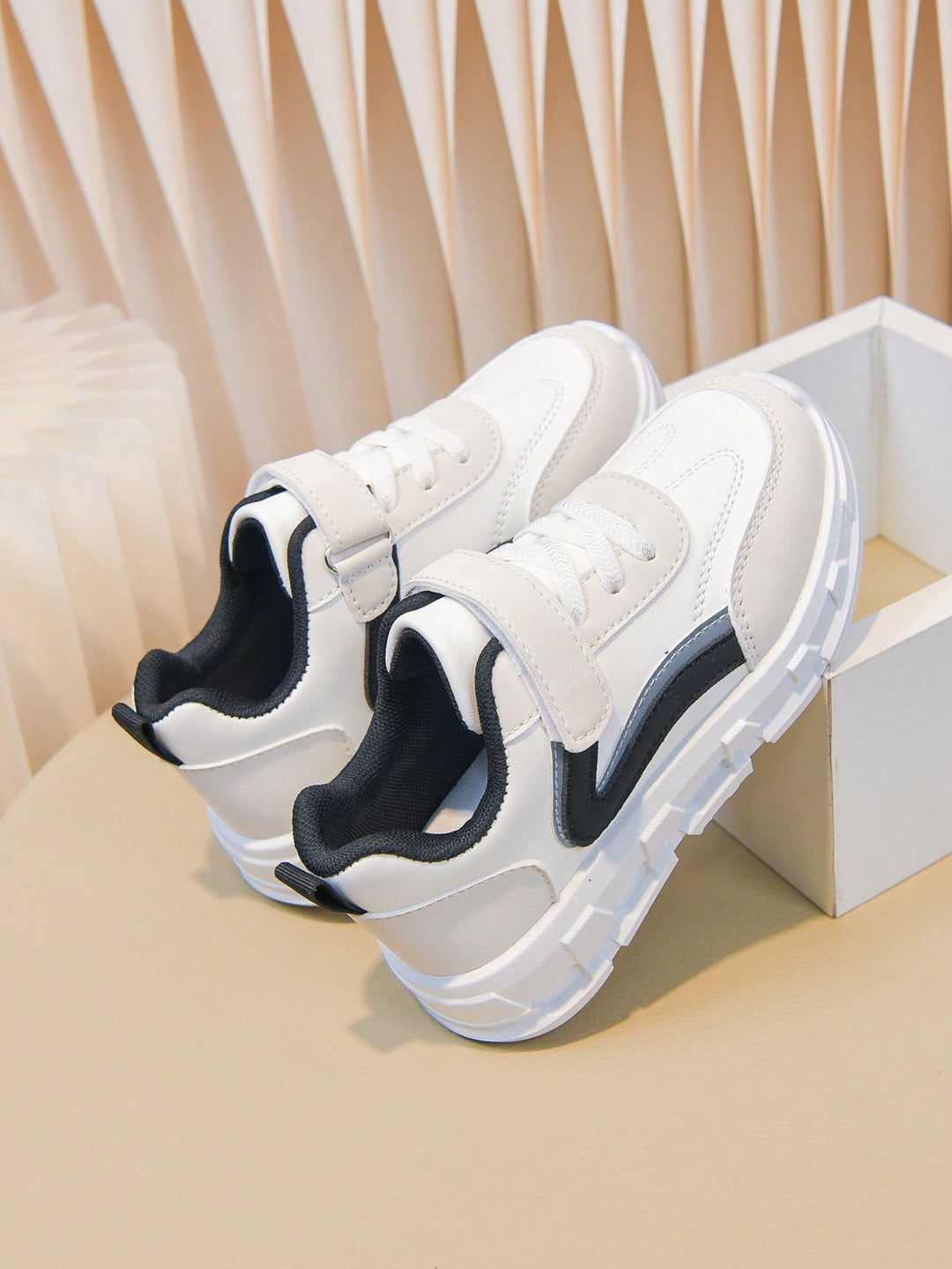 Pantofi sport SHEIN, alb