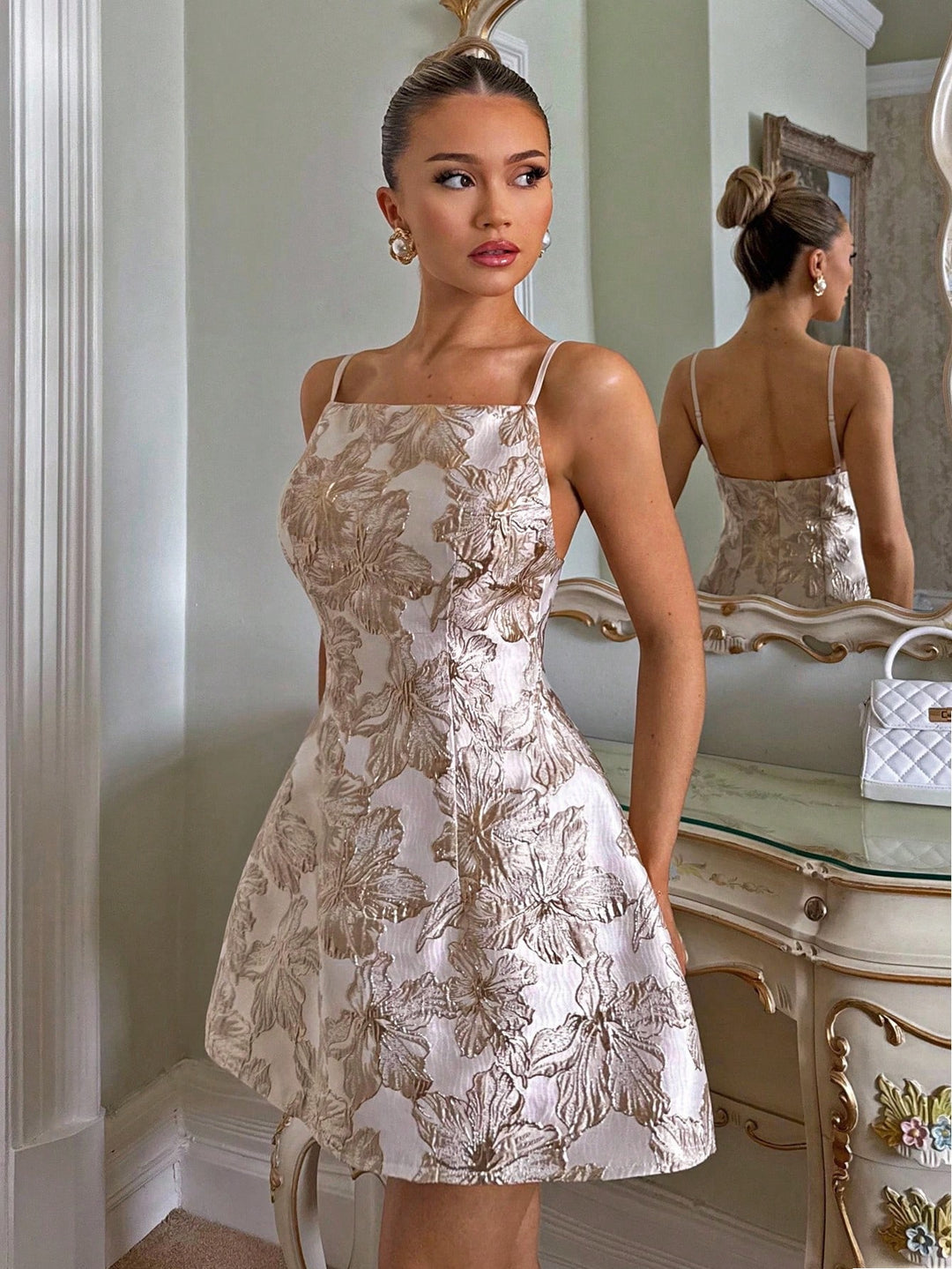 Rochie scurtă SHEIN, bej