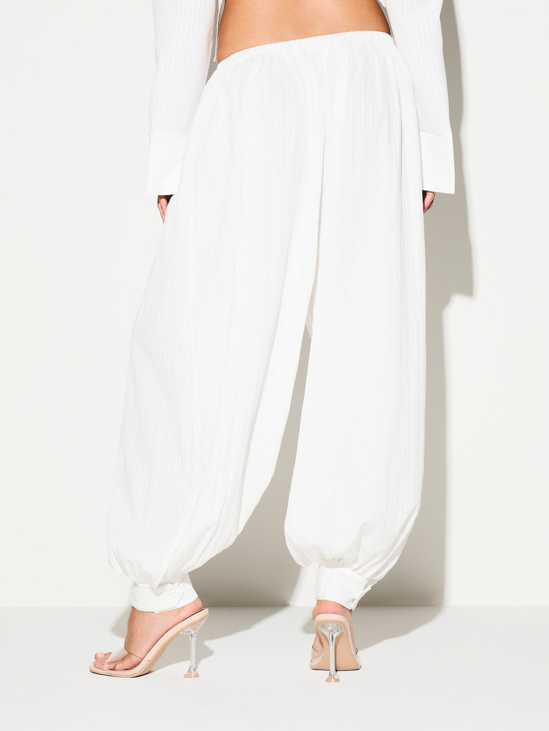 Pantaloni SHEIN, alb