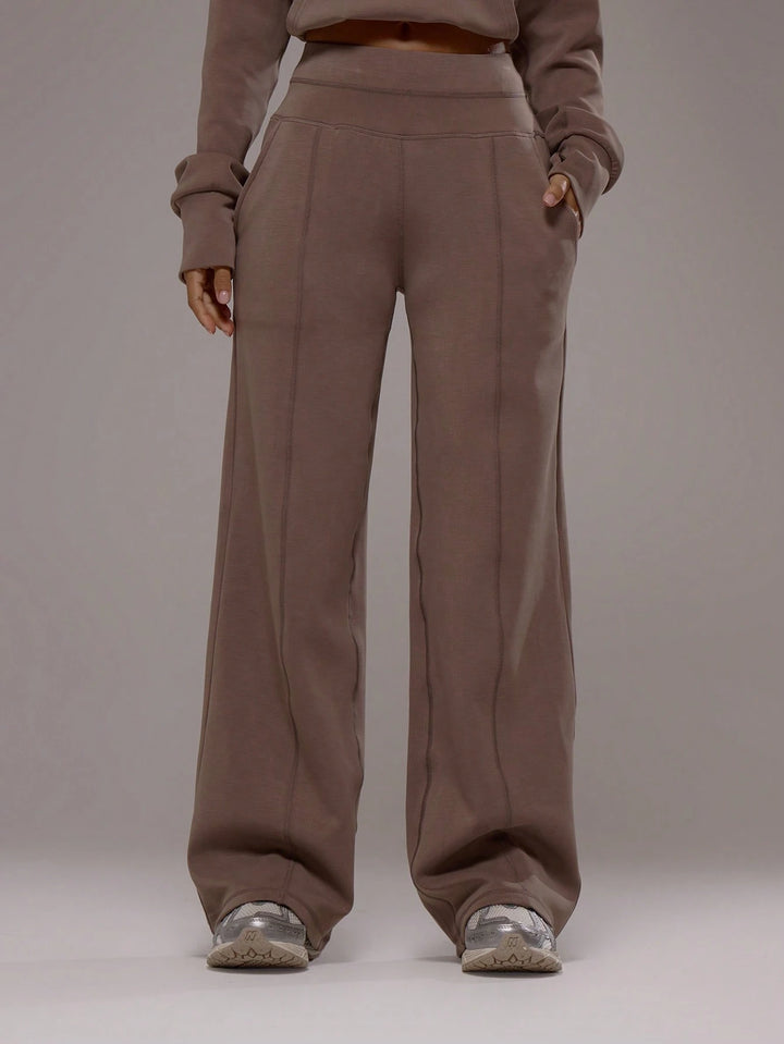 Pantaloni SHEIN, maro