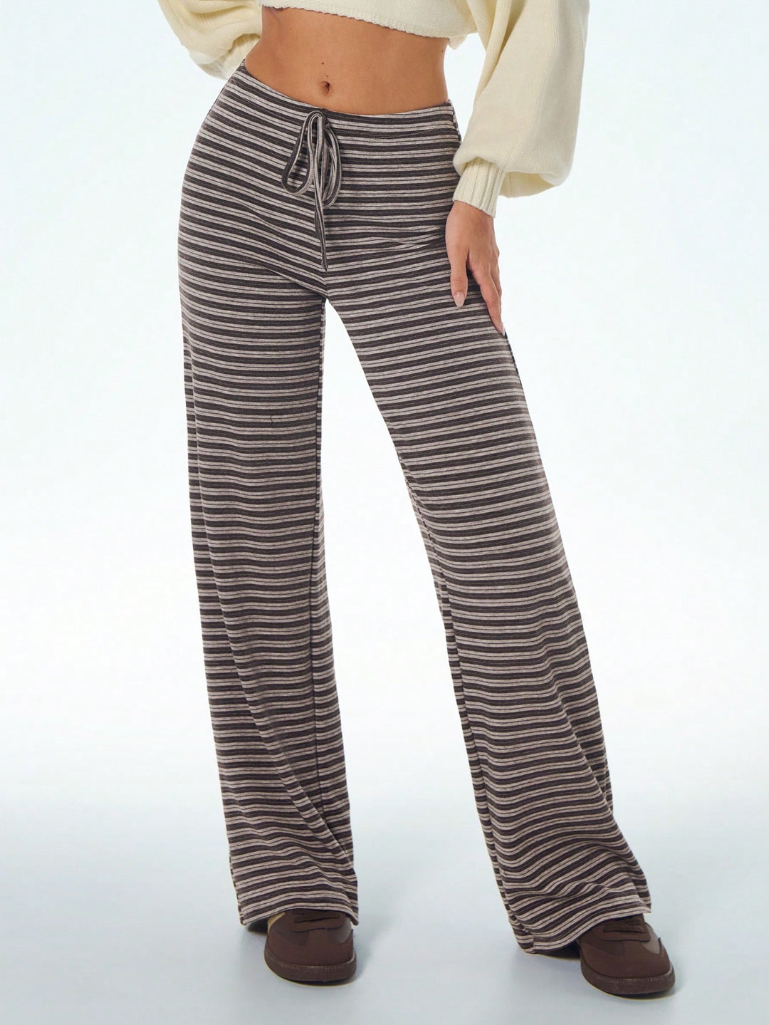 Pantaloni SHEIN, maro