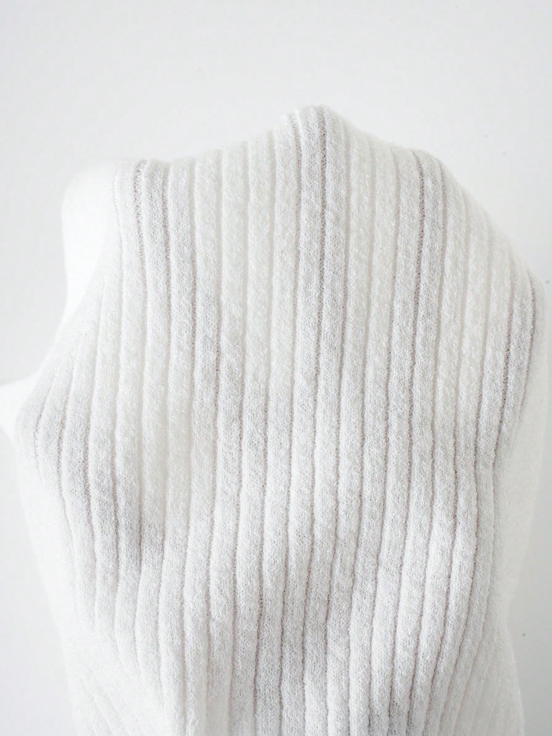 Top tricotat SHEIN, alb